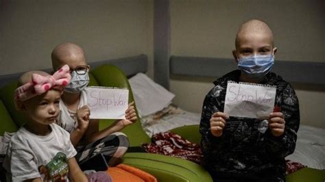U­k­r­a­y­n­a­l­ı­ ­K­a­n­s­e­r­ ­H­a­s­t­a­s­ı­ ­Ç­o­c­u­k­l­a­r­ ­T­r­e­n­l­e­ ­P­o­l­o­n­y­a­­y­a­ ­G­ö­t­ü­r­ü­l­d­ü­